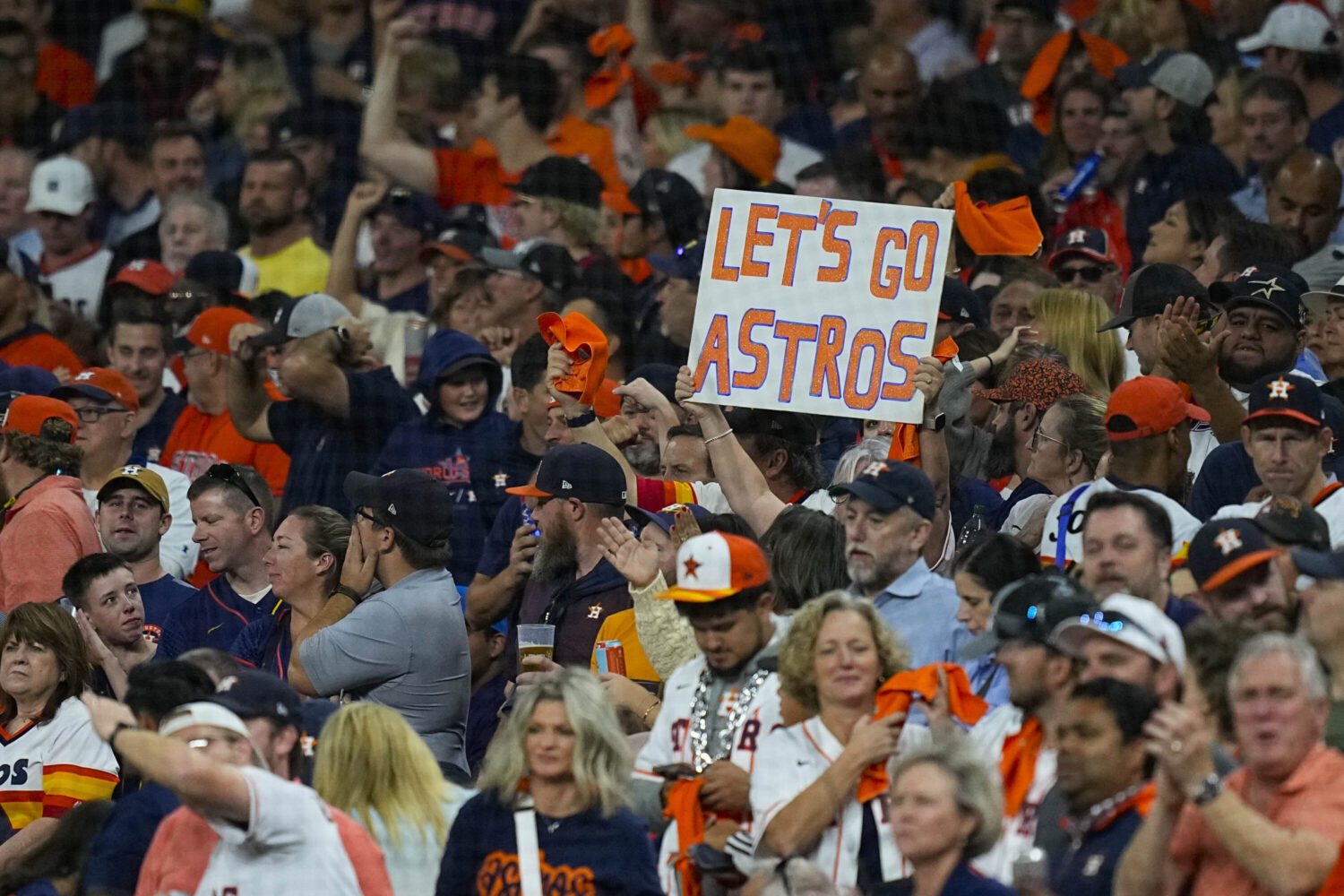 Attending Houston Astros playoff video games, and even watching on TV, may cause elevated coronary heart charges – Houston Public Media