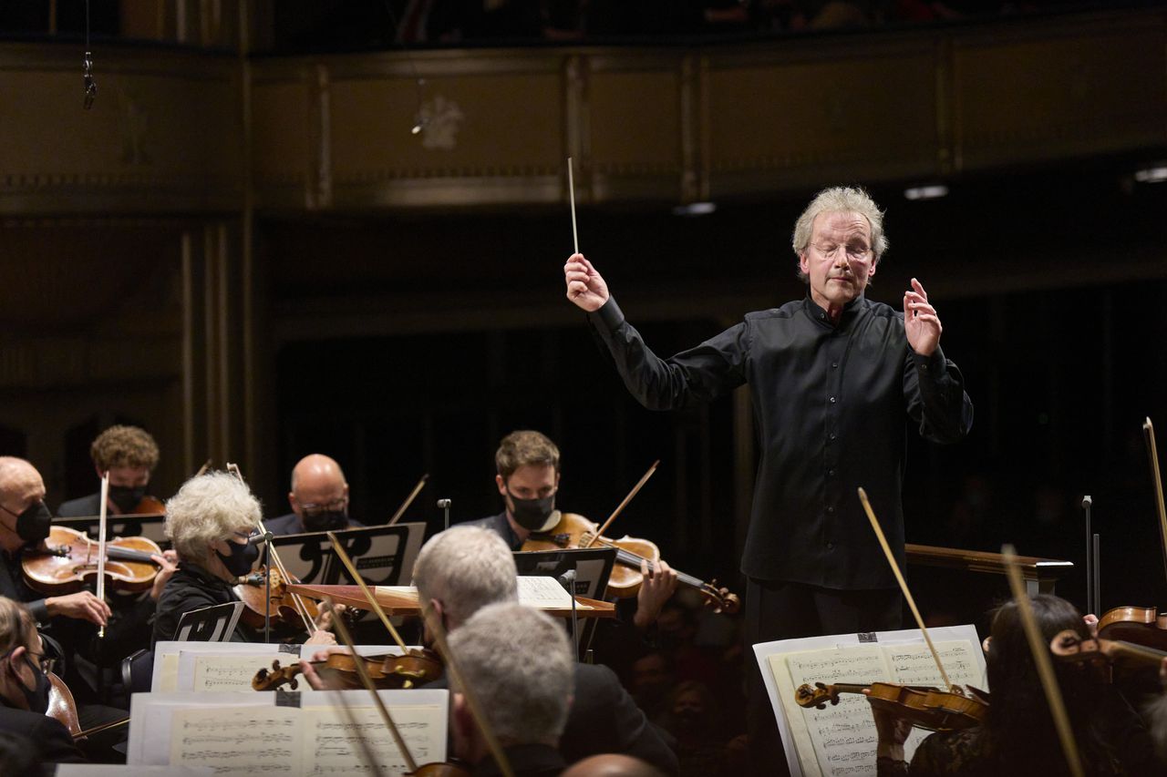 Cleveland Orchestra scores musical, financial victories at 2022 Gala night