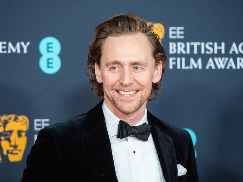 Celebrity Gossip: Tom Hiddleston, Leslie Jordan, Rosie O’Donnell + More!