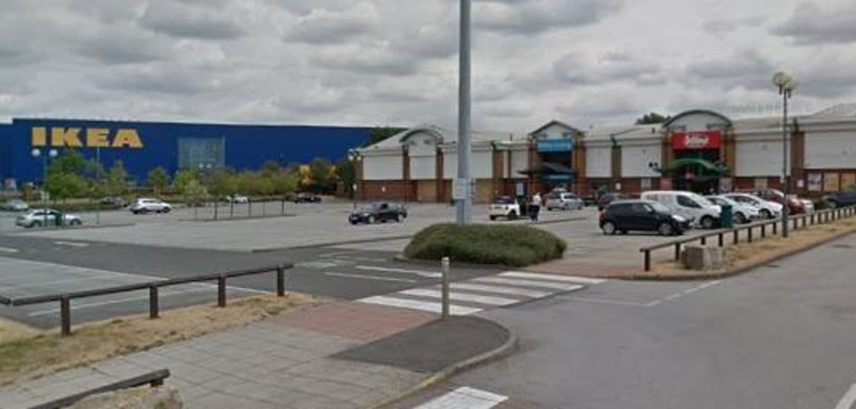 Meadowhall Retail Park: Youths banned from Sheffield buying centre over anti-social behaviour