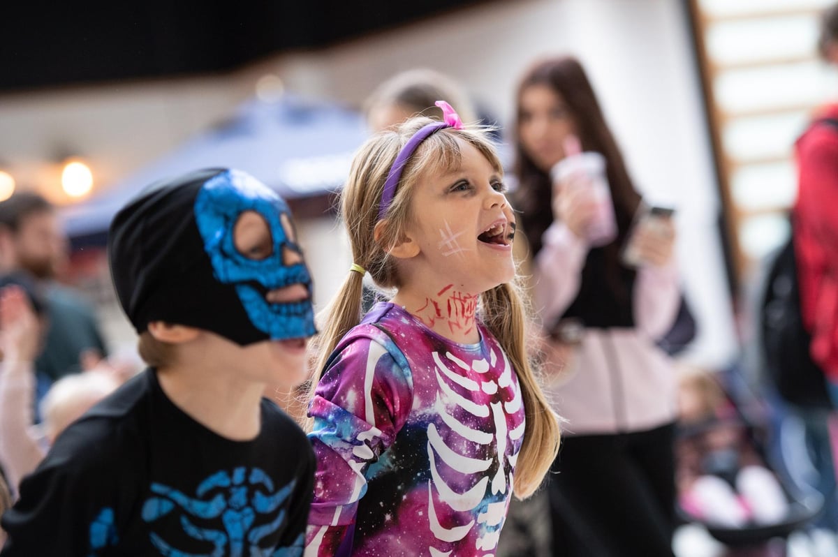 Gallery: Kids in Aylesbury get pleasure from free spooktacular Halloween leisure at Friars Sq.