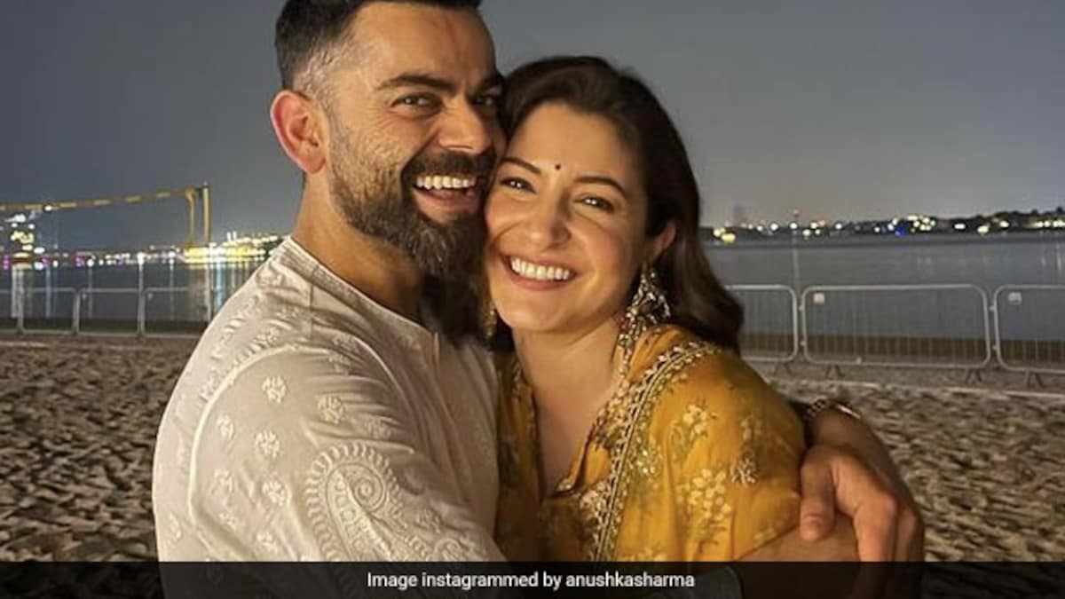 “You Freaking Magnificence”: Anushka Sharma Showers Love on ‘Limitless’ Virat Kohli, Lauds His Epic Efficiency vs Pakistan