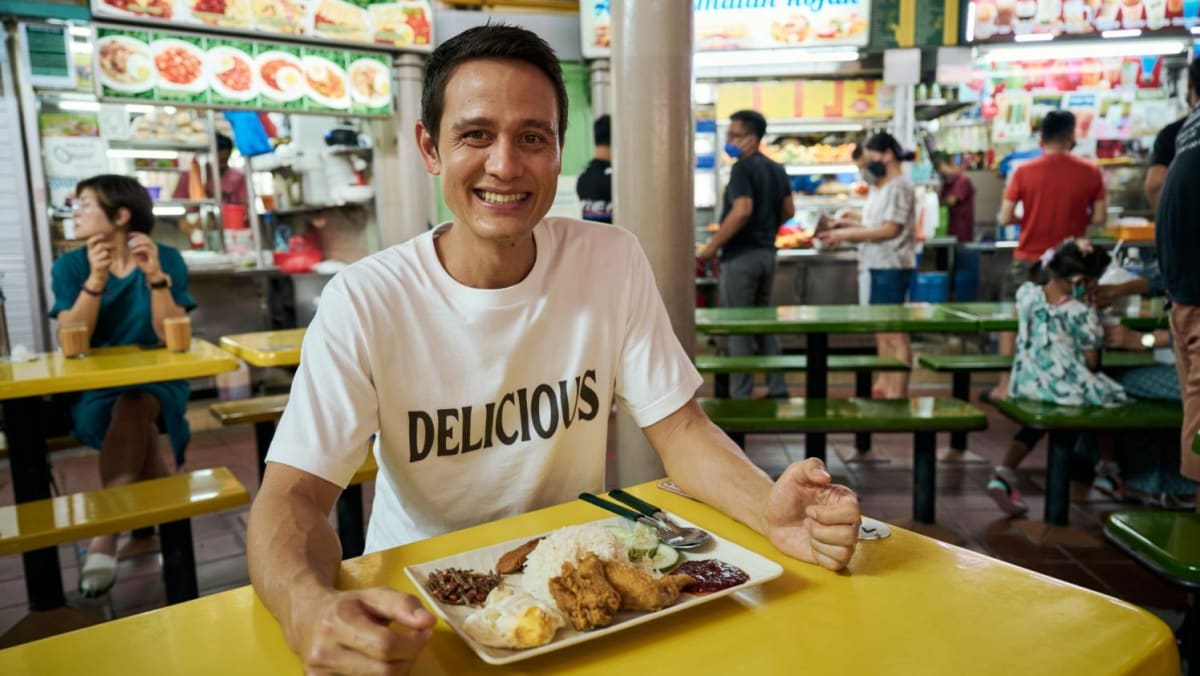 Widespread YouTuber Mark Wiens has a brand new HBO sequence that is all about Singapore’s obsession with meals