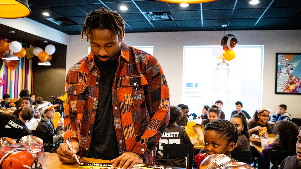 Myles Garrett hosts autograph session for Boys & Ladies Golf equipment of Northeast Ohio