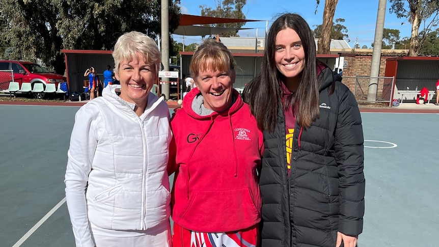 Victorian instructor Wendy Sidebottom displays on ‘very uncommon’ 550-game profession in nation netball