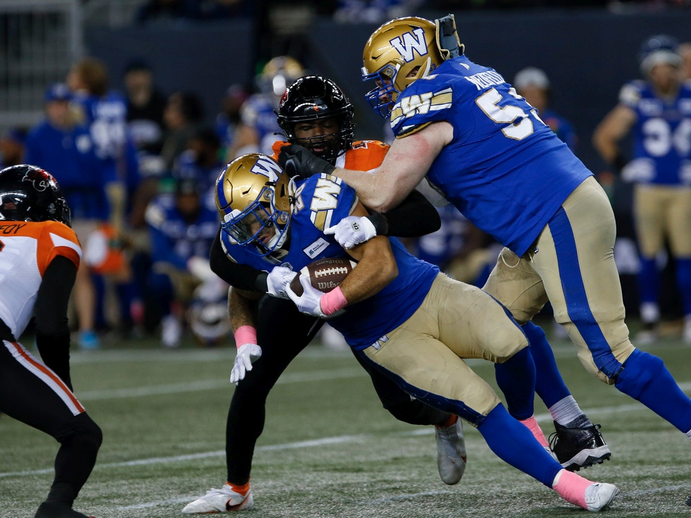 BLUE REVIEW: Bombers march into playoffs in record-setting fashion