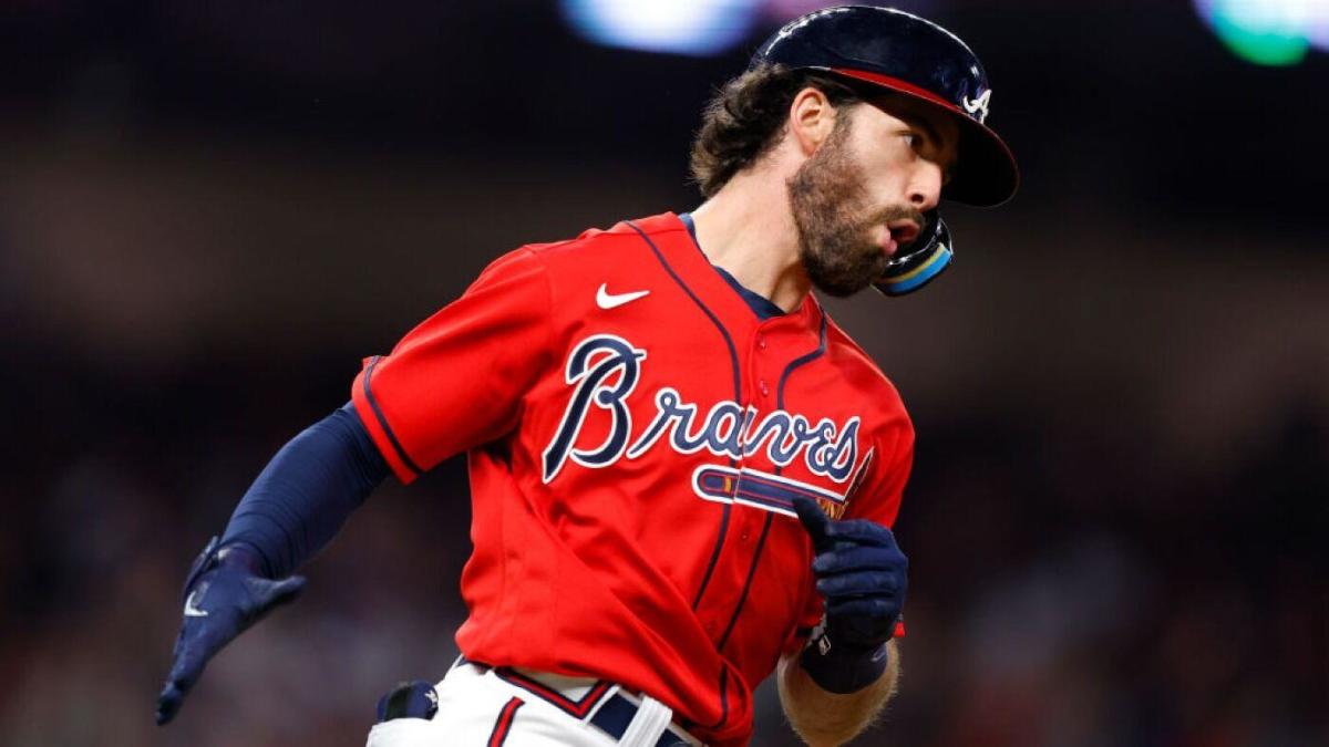 Braves defeat Mets in first of essential three-game sequence, create tie atop NL East