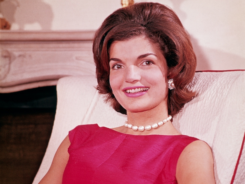 Greatest Books About Jackie Kennedy’s Life and Loves – SheKnows