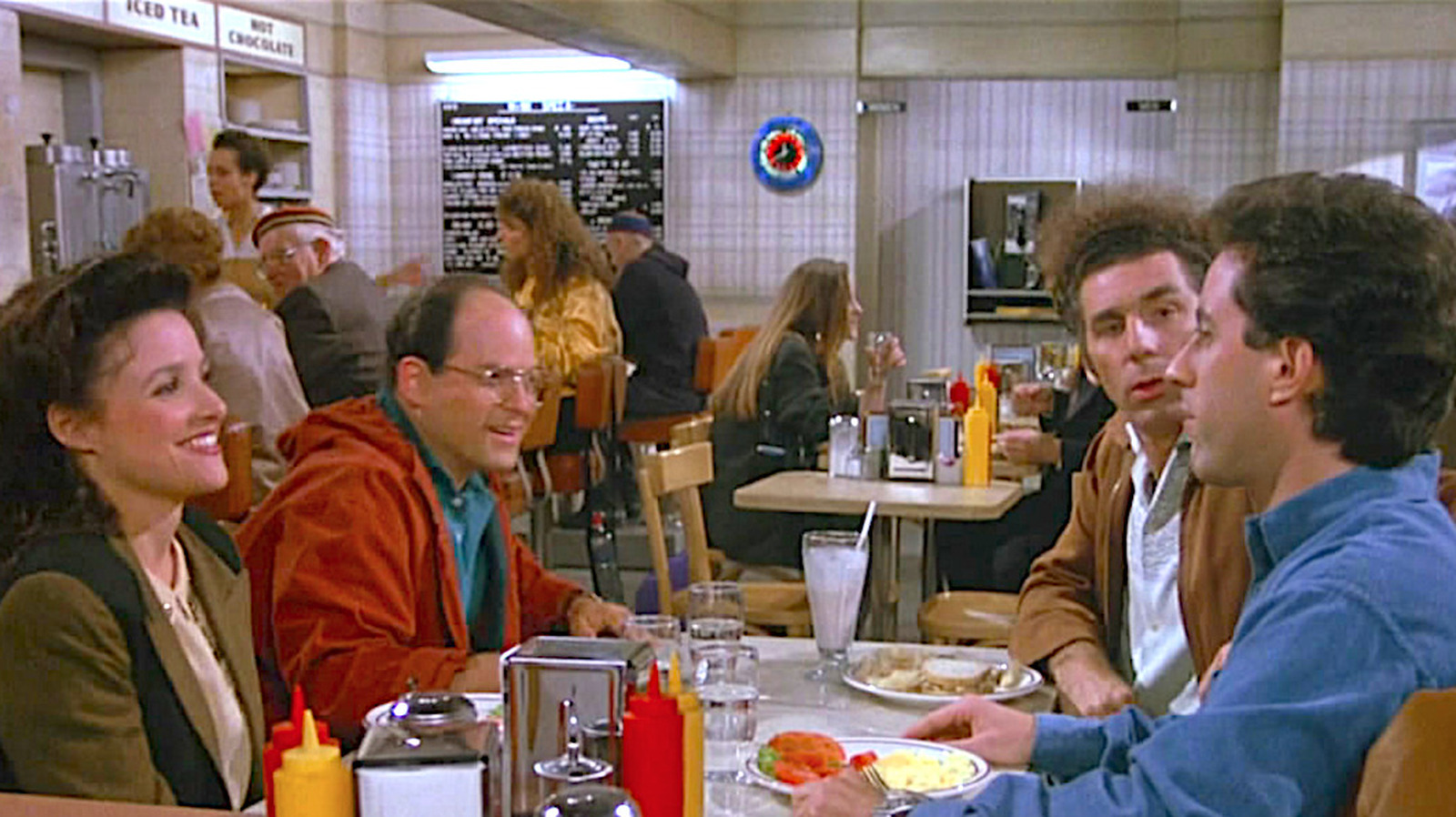 Seinfeld’s Comedy By no means Had To Lean On A Snicker Monitor