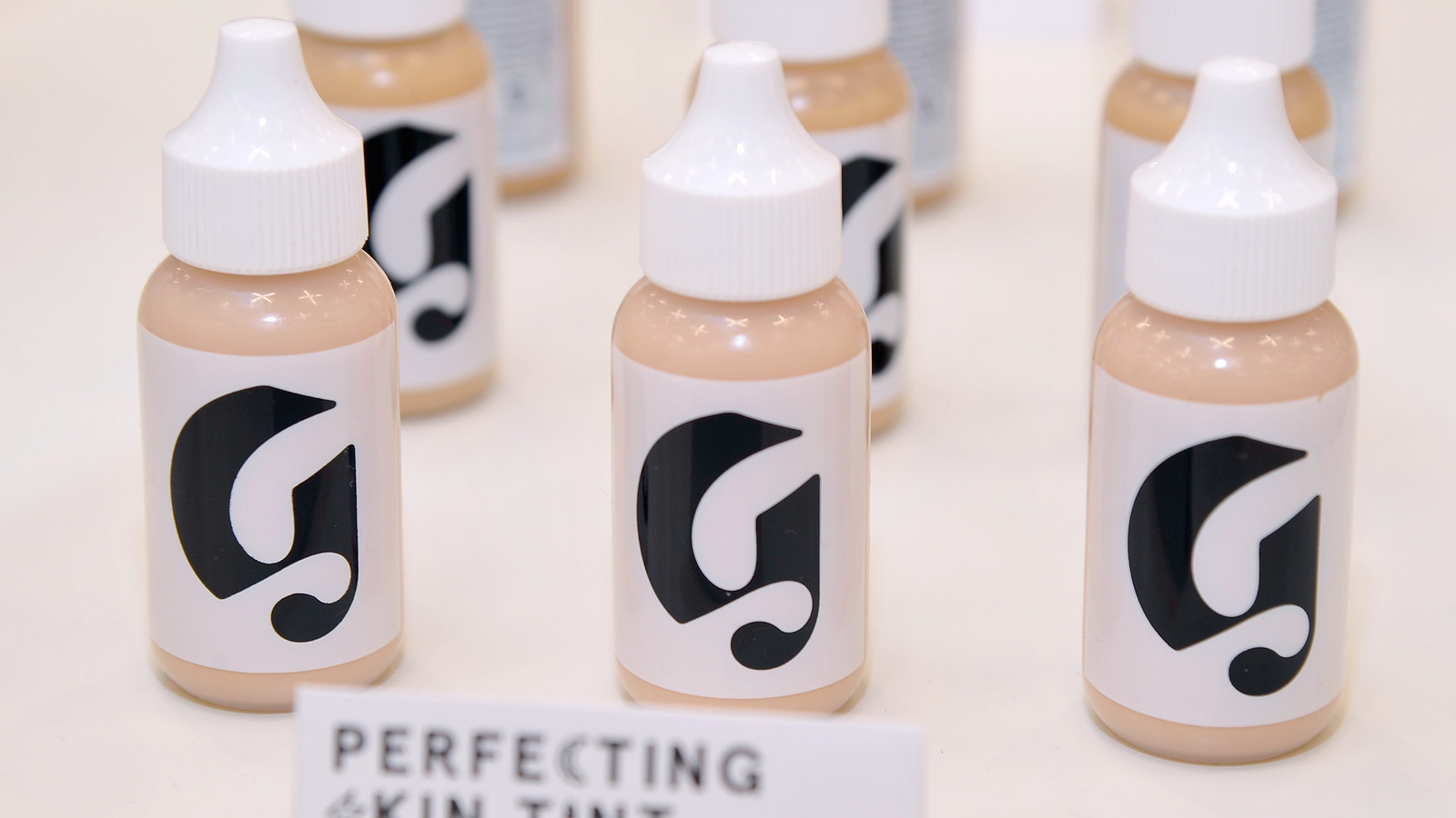 Viral Beauty Brand Glossier Is About To Be Given The Tell-All Treatment