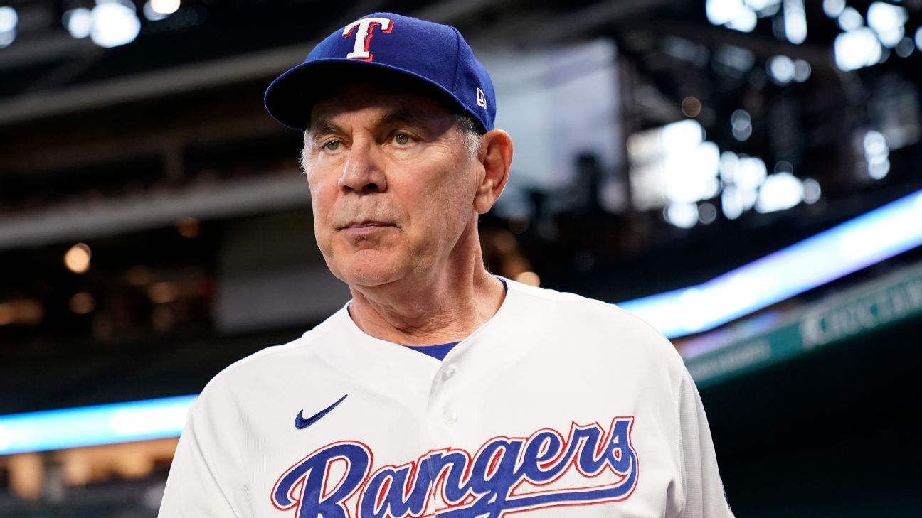 Bruce Bochy takes over Texas Rangers after missing the game