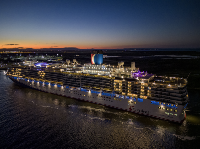 Carnival Luminosa lights up the Sunshine State with a particular message