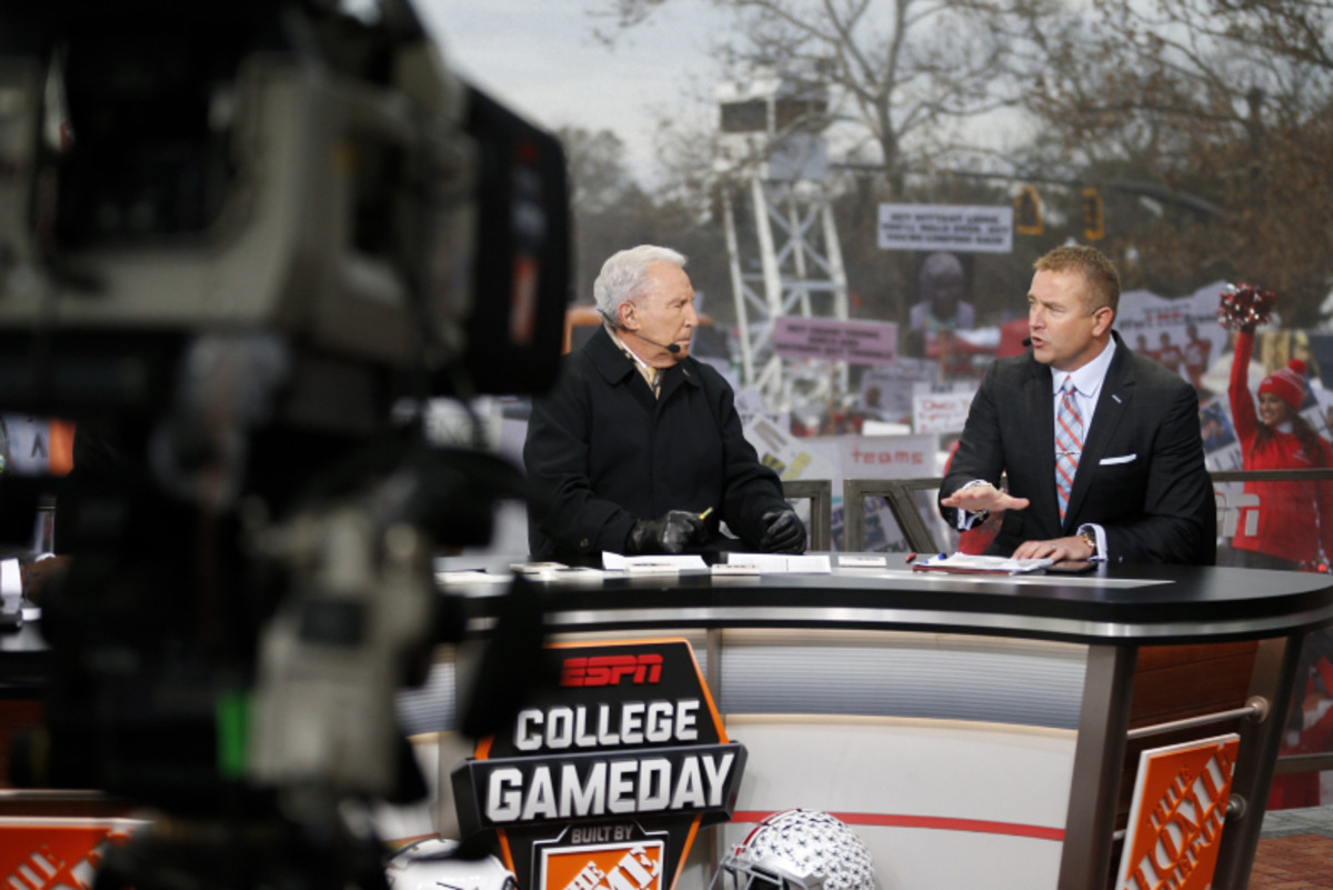 Faculty GameDay Broadcasts Official Celeb Visitor Picker For Knoxville Present – AthlonSports.com