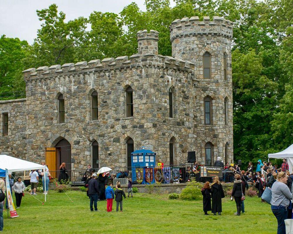 Knight’s Corridor Hosts Weekend of Costumes, Exhibits and Extra at Autumn Knights Truthful