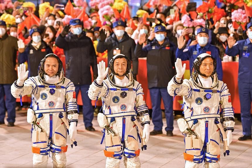 Chinese language astronauts journey to ‘Celestial Palace’ in historic house mission