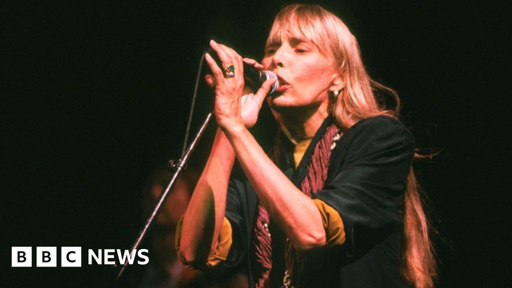 Joni Mitchell says her music upset male artists within the Seventies – BBC