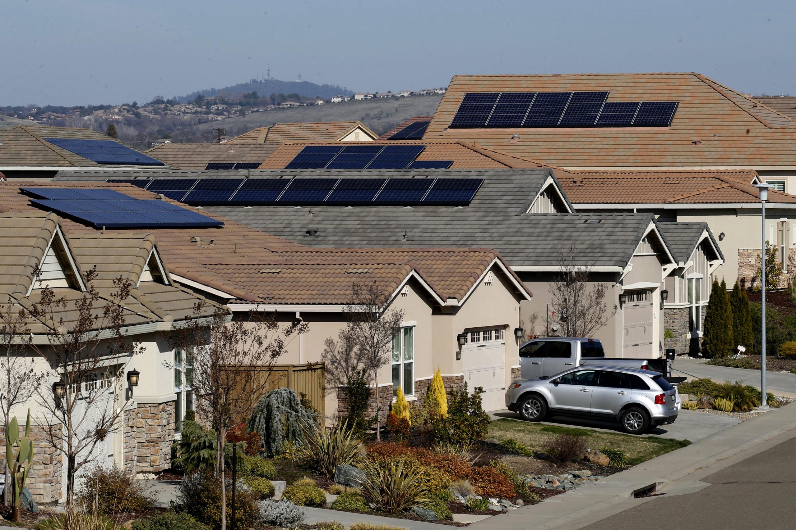 California seeks to pair residence power storage, rooftop photo voltaic