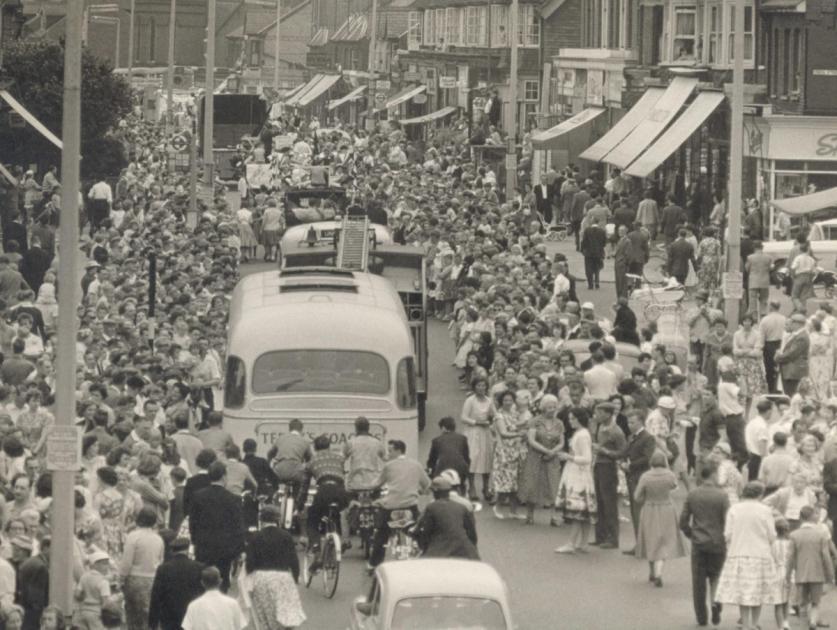 Wonderful image displaying crowds in St Albans Highway for Watford carnival