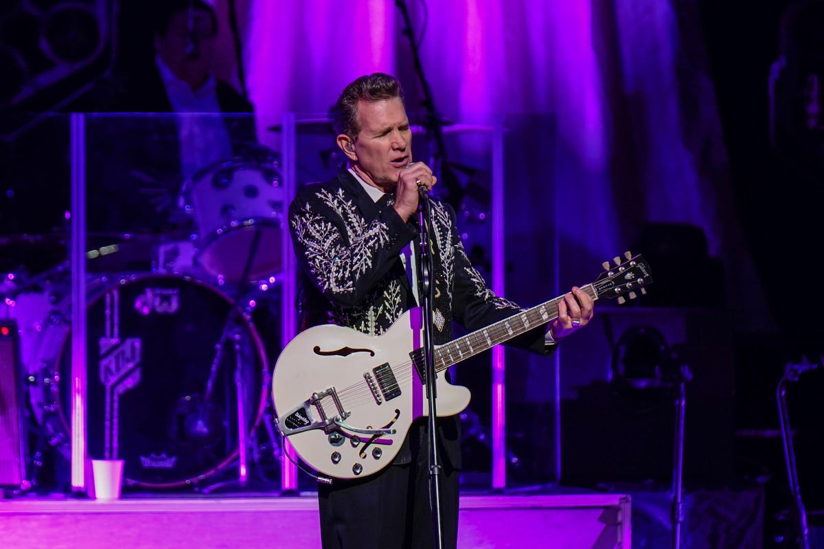 Chris Isaak On Vacation Music, Tom Waits, John Prine And Extra