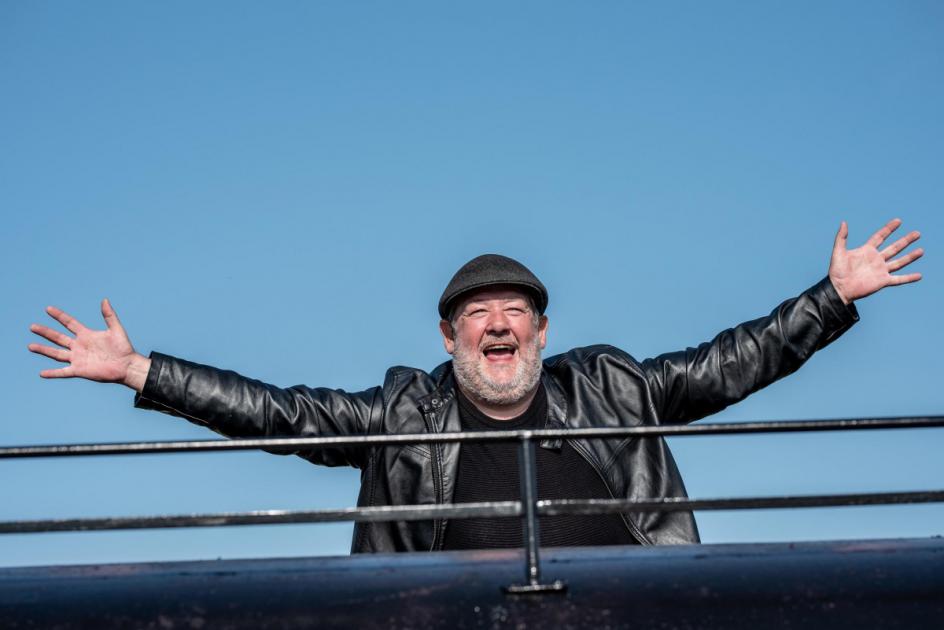 Movie star Juice: Johnny Vegas to affix farewell present on ITV2