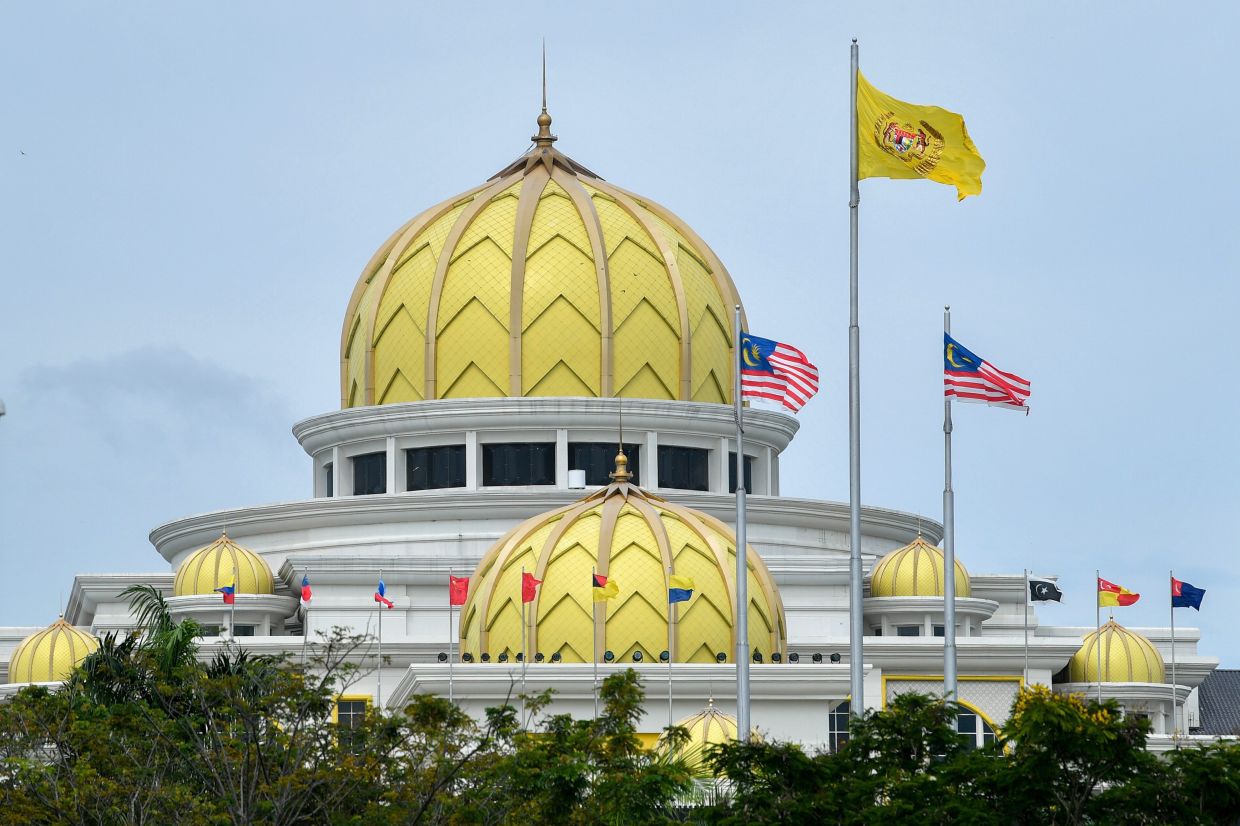 GE15: King extends deadline to 2pm Nov 22