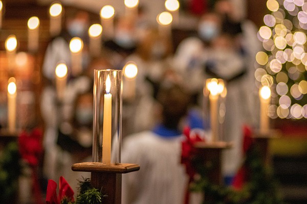 Candlelight Carol Providers brighten Hendrix School