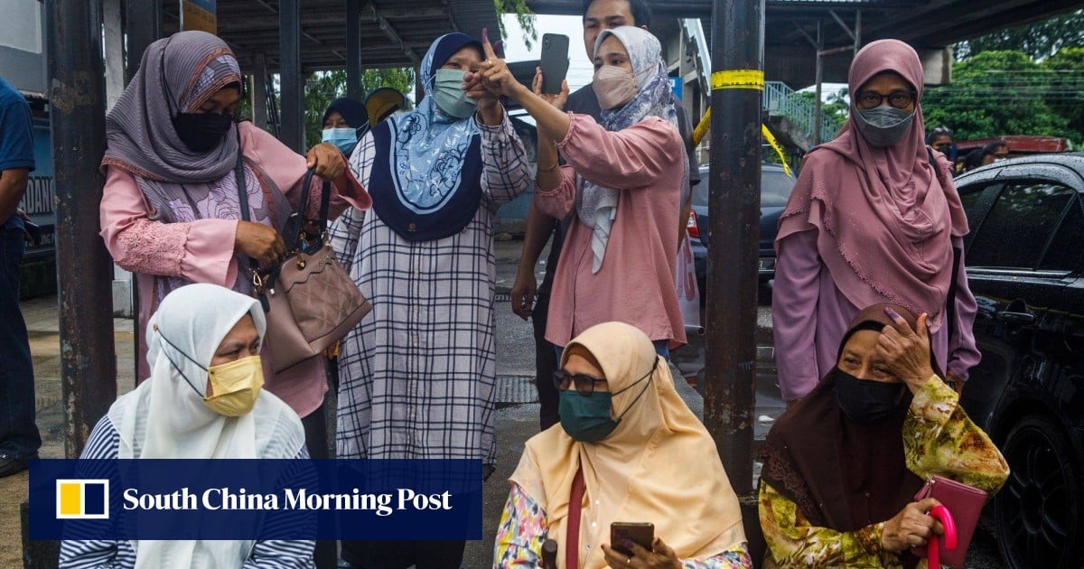 Malaysia vote turnout near 2018 complete, 2 hours earlier than polls shut – South China Morning Publish