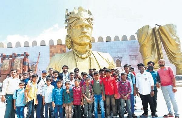 50 orphan kids take joyride to Ramoji Movie Metropolis- The New Indian Specific