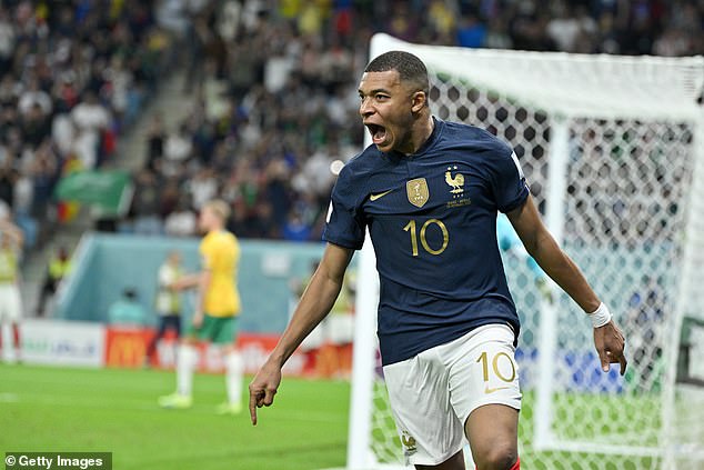 Manchester United ‘focusing on Kylian Mbappe’ as a possible substitute for Cristiano Ronaldo