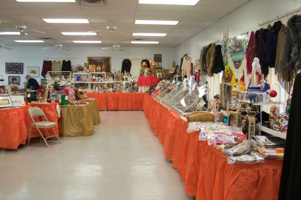 Vacation purchasing for Delaware County residents begins with bazaars, craft gala’s and extra