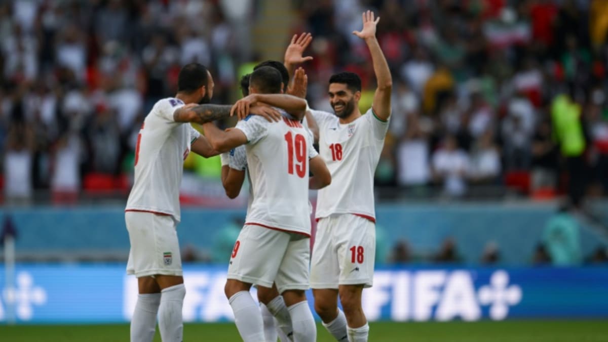 Final-gasp Iran sink Wales at World Cup