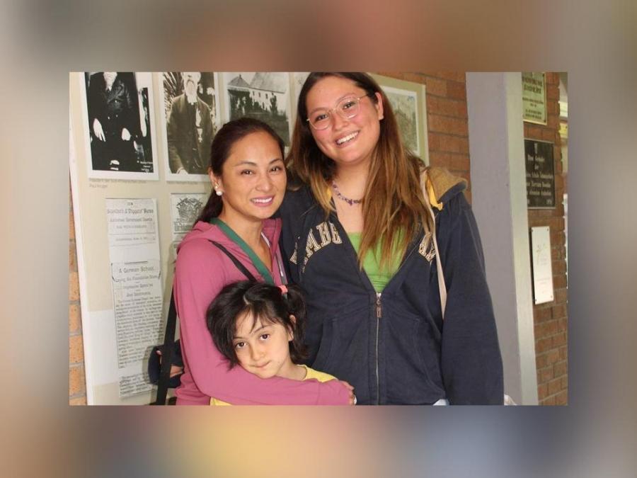 LOOK: Michelle Aldana returns to South Africa, reunites with daughters – GMA Community