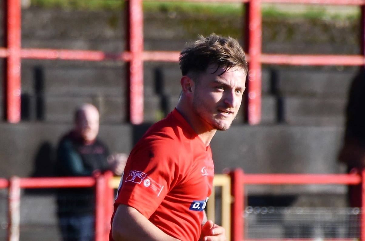 Workington Reds get better with type at Glossop