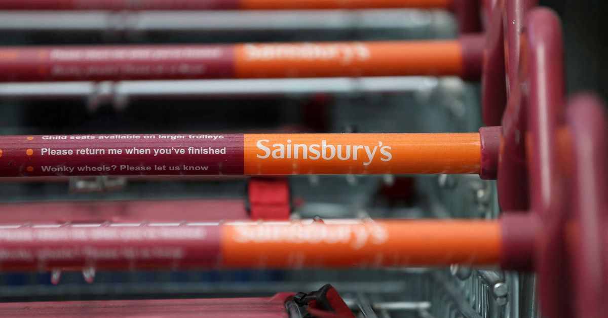 Sainsbury’s defies doomsters as Christmas buying begins early