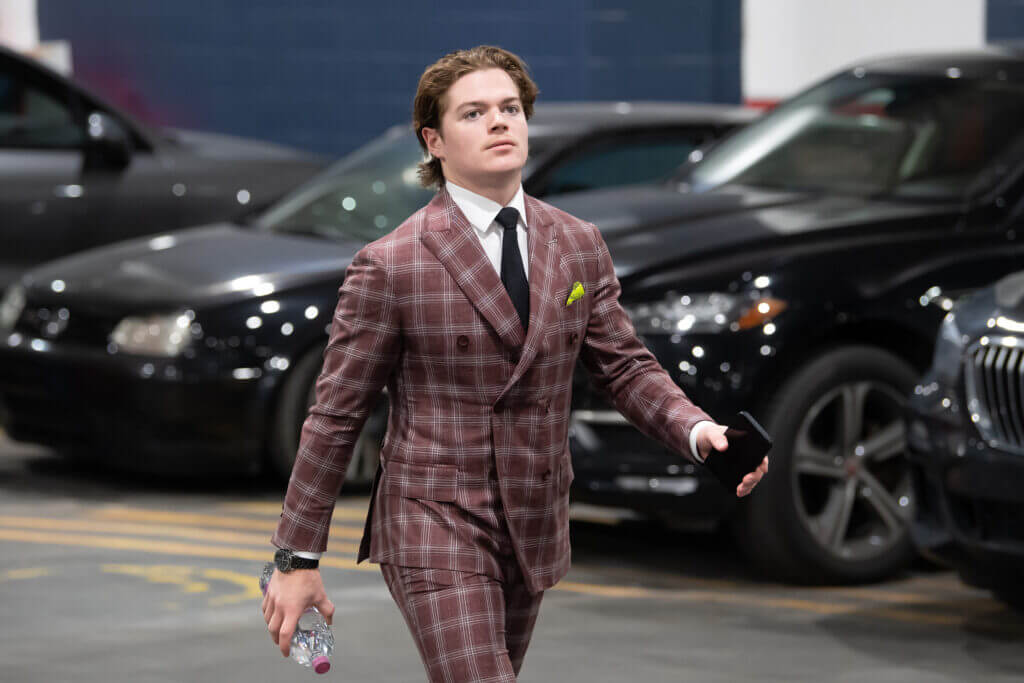 NHL fashion energy rankings: Socks, ties and eccentric fits steal the present