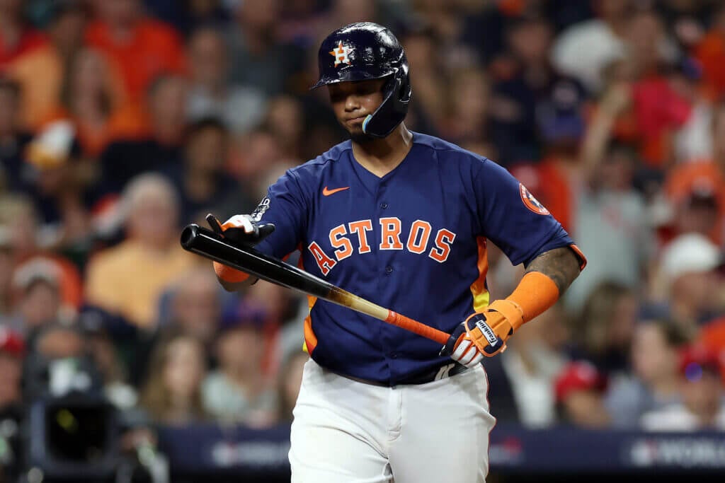 Astros’ Martín Maldonado performed with damaged hand, may have sports activities hernia surgical procedure