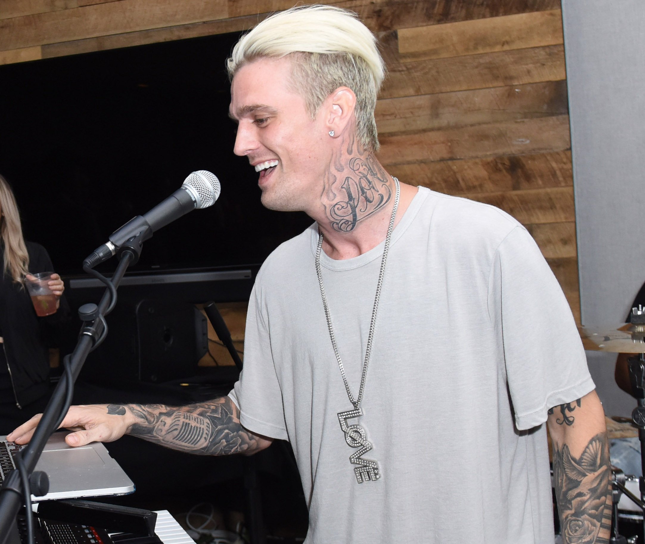 Aaron Carter Appeared “Skinny, Drained” in Days Earlier than Demise, Supervisor Says