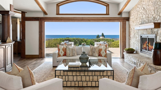 Inside a M European-Type Property in SoCal’s Corona del Mar – Robb Report