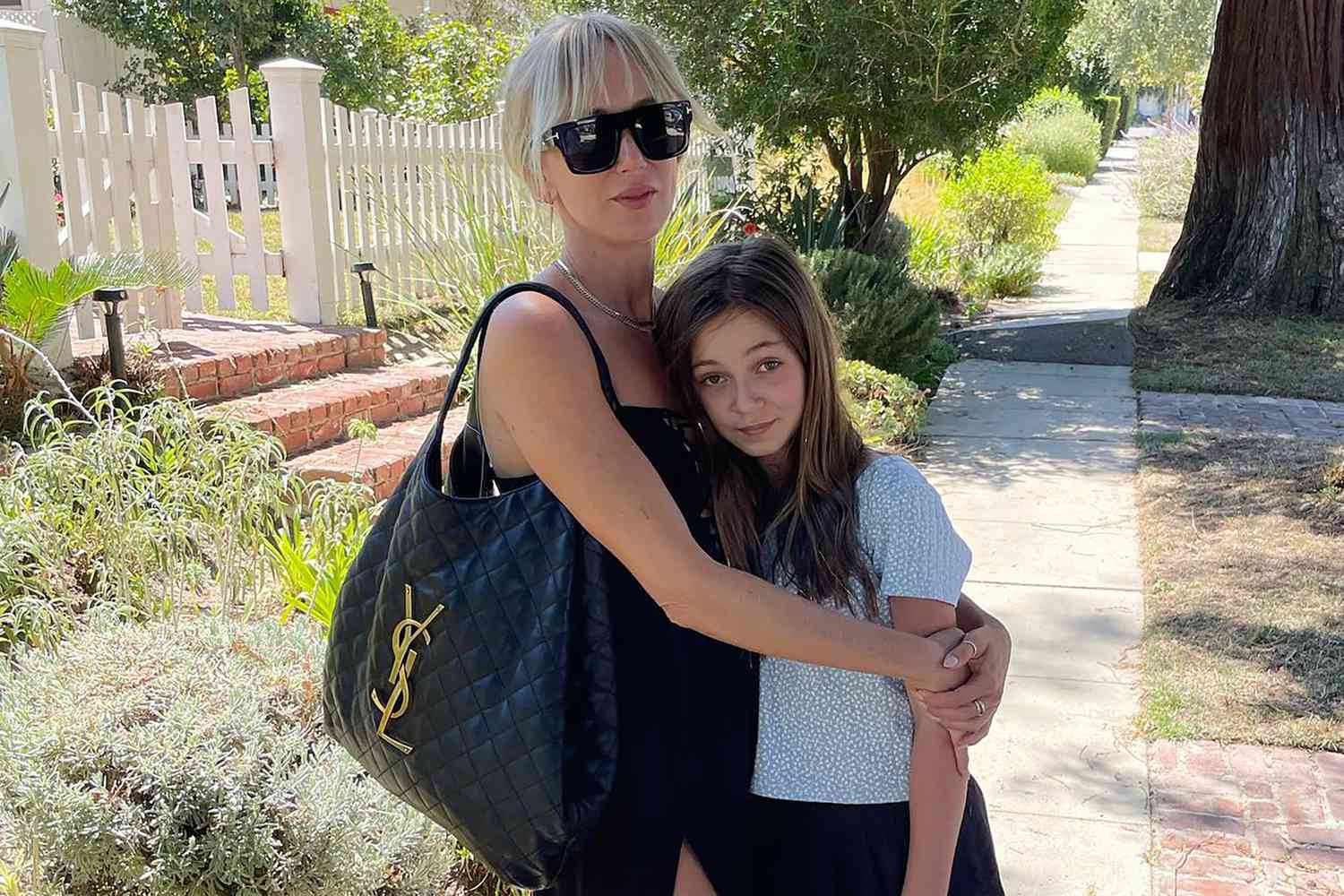 Kimberly Stewart Posts Thanksgiving Pic of Daughter with Benicio Del Toro