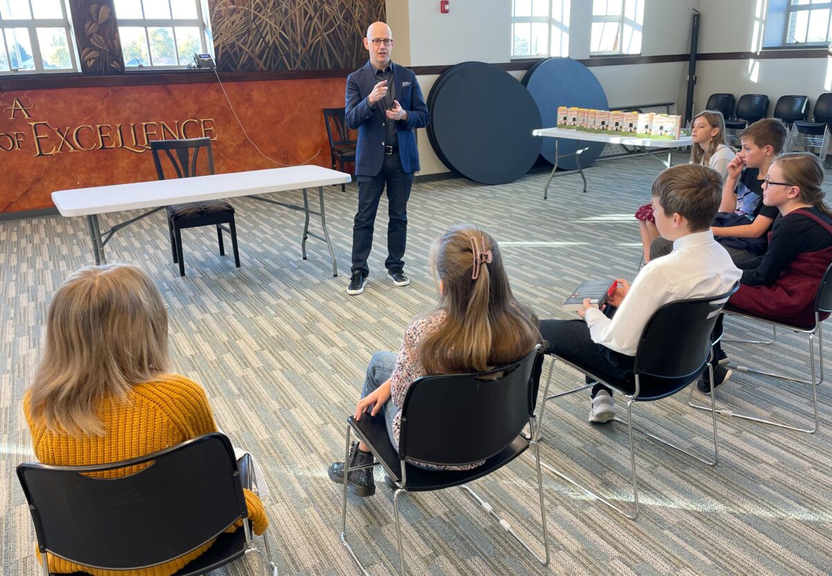 Creator Brad Meltzer meets with Ogden children, touts the facility of books | Information, Sports activities, Jobs