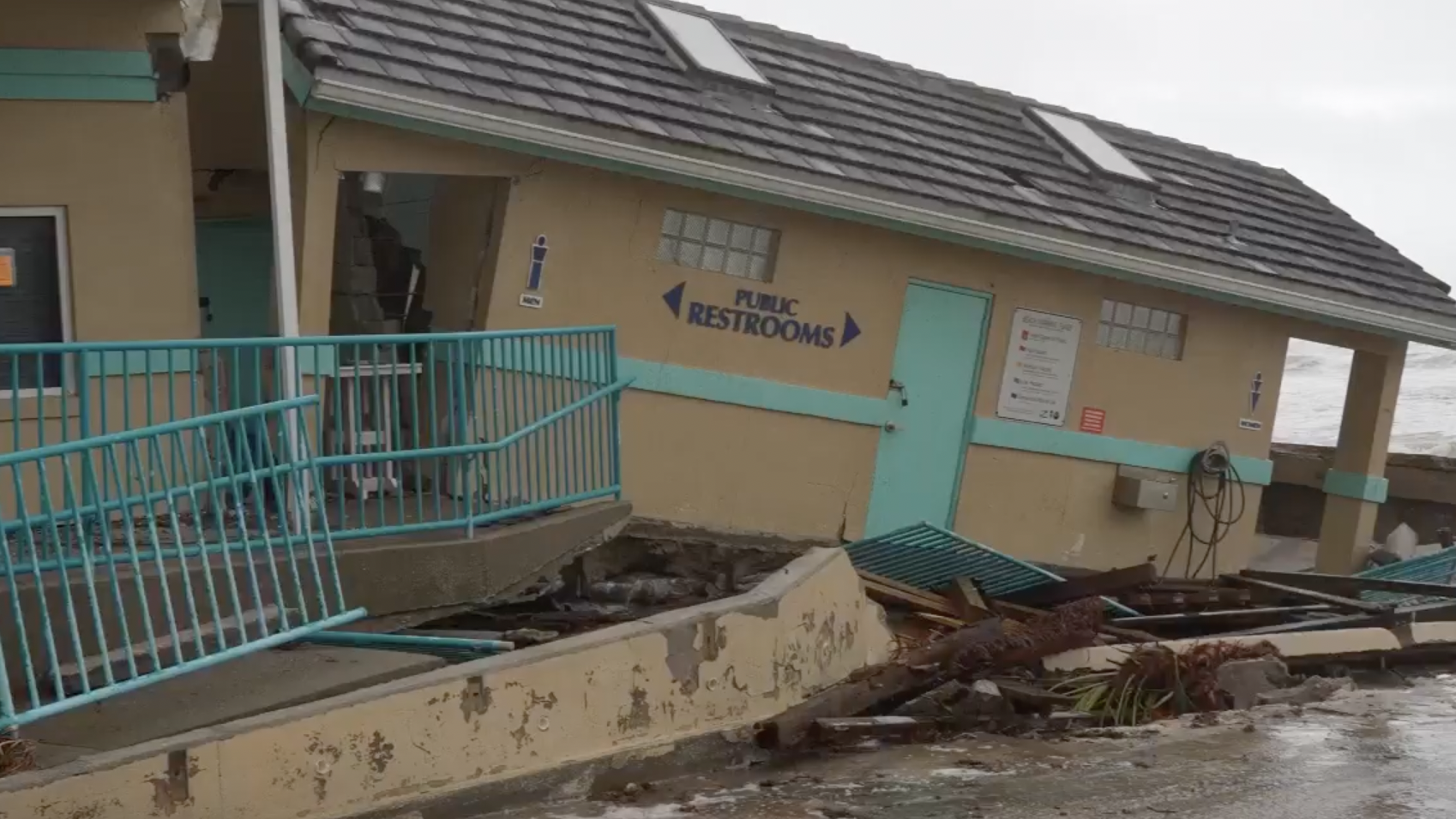 Tropical Storm Nicole Reside Updates: Houses Collapse Into Sea As Storm Erodes Seashores