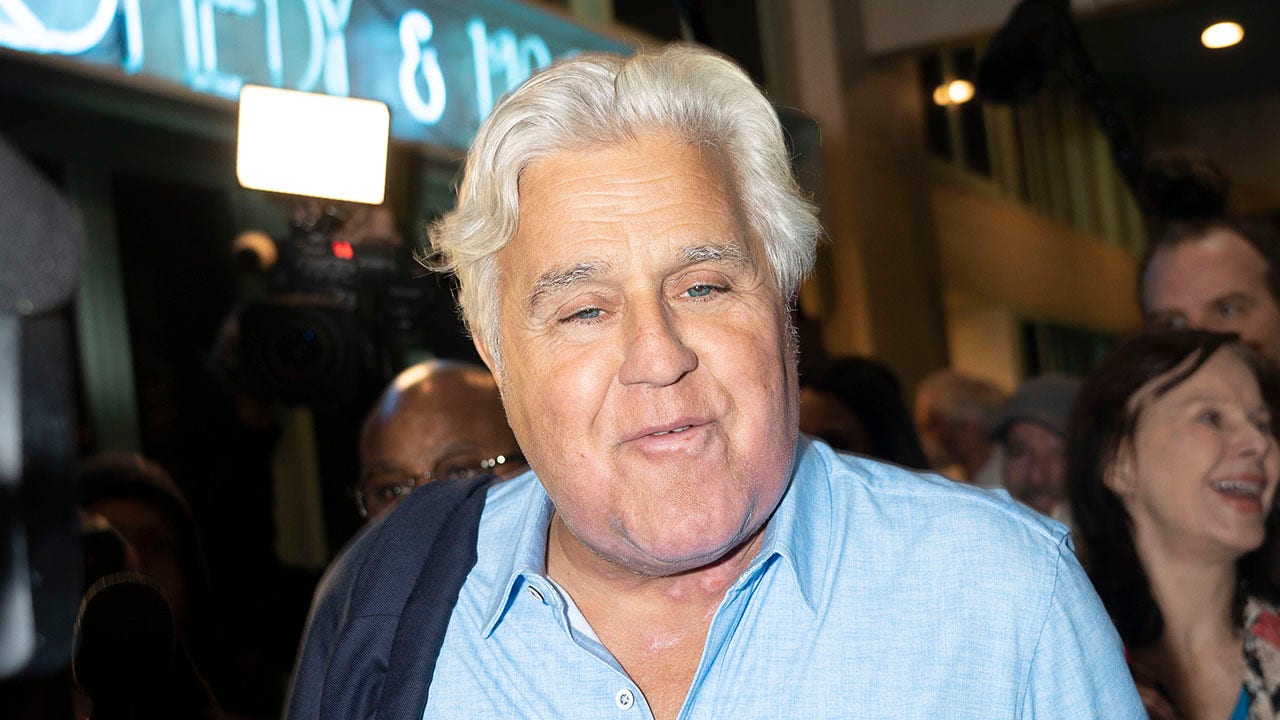 Jay Leno returns to comedy membership after burn accident, new photographs present