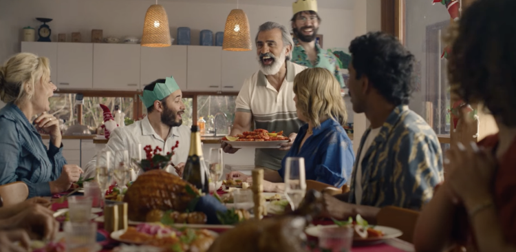 A Struggle Over The Final Prawn Delivers ALDI A Slice Of Comedy Christmas Gold