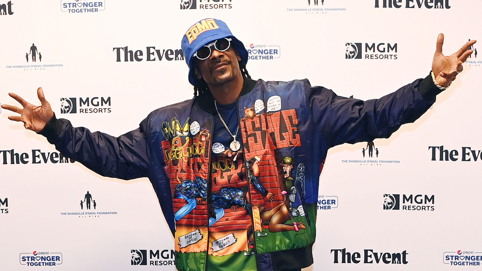 Snoop Dogg Unleashes His Personal Pets Merchandise Line Snoop Doggie Doggs