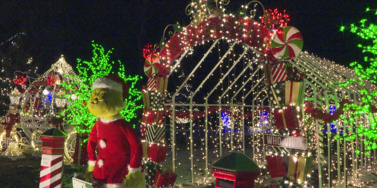 Williamstown Township dwelling identified for elaborate decorations returns for winter vacation season