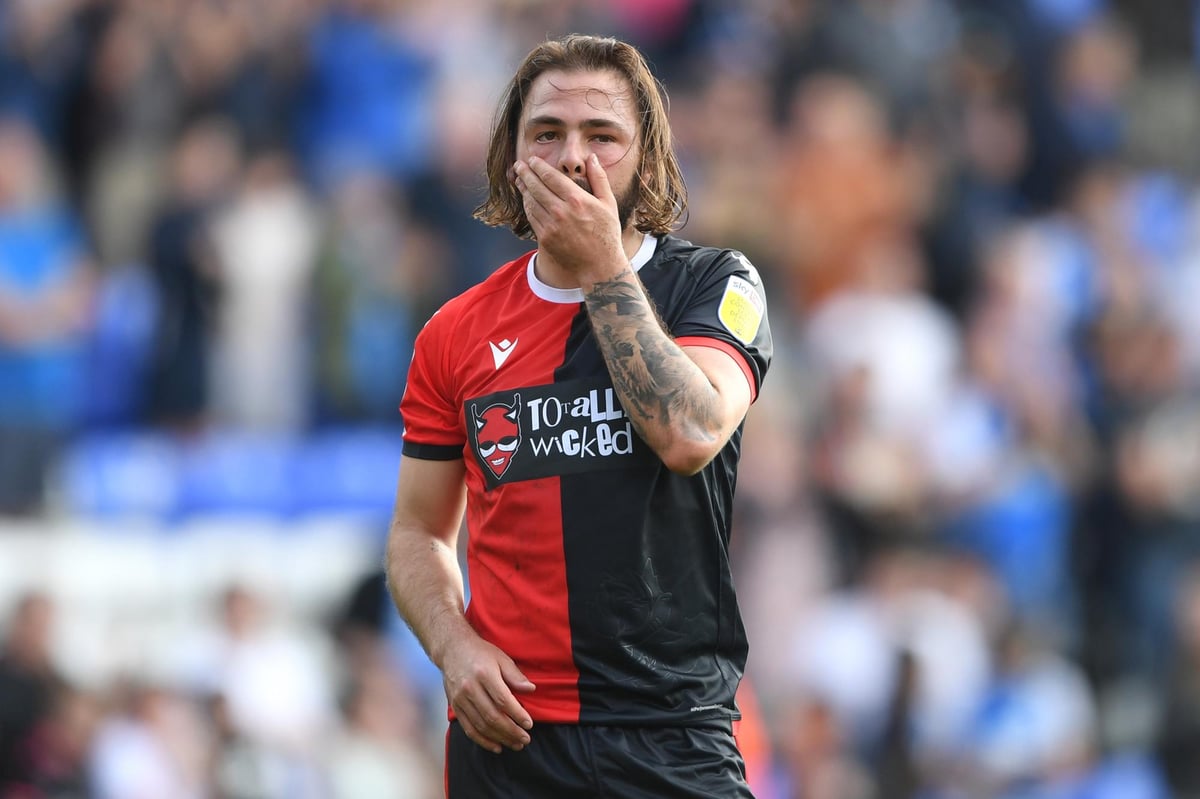 Championship switch gossip: Sunderland ‘linked’ with ex-Gillingham and Charlton Athletic midfielder