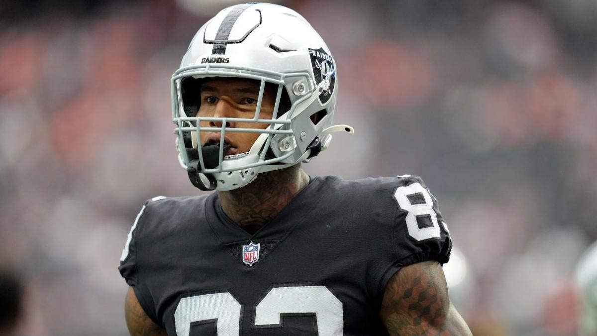 Raiders’ Darren Waller to go on IR, miss no less than 4 video games, after star TE aggravates hamstring harm