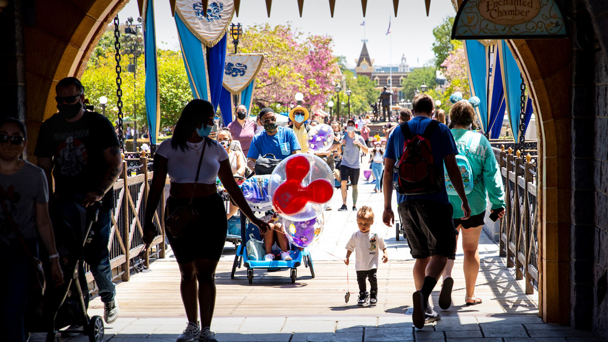 Disneyland, Disney World No Longer Promoting Well-liked Provide