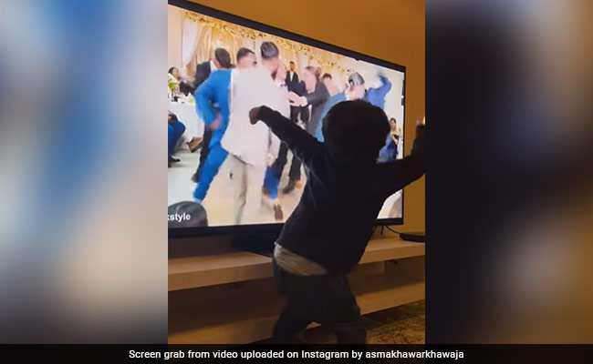 Toddler Recreates Dance Video Of Norway Dance Crew Fast Model, Web Is All Hearts