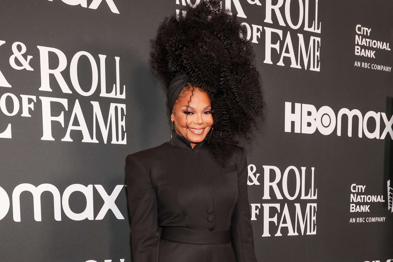 Janet Jackson Provides Nod to Management with Rock & Roll Corridor of Fame Look